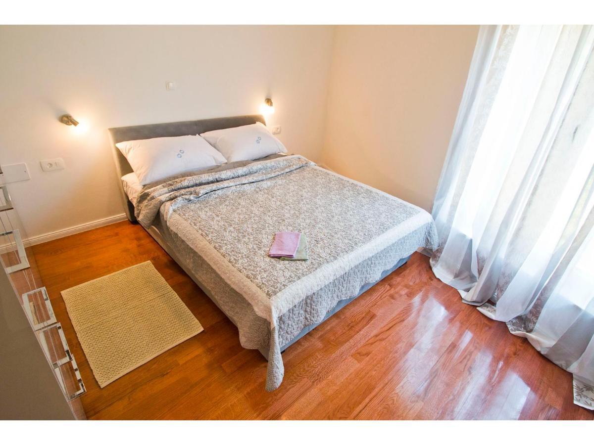 Olive Tree Apartma Podstrana